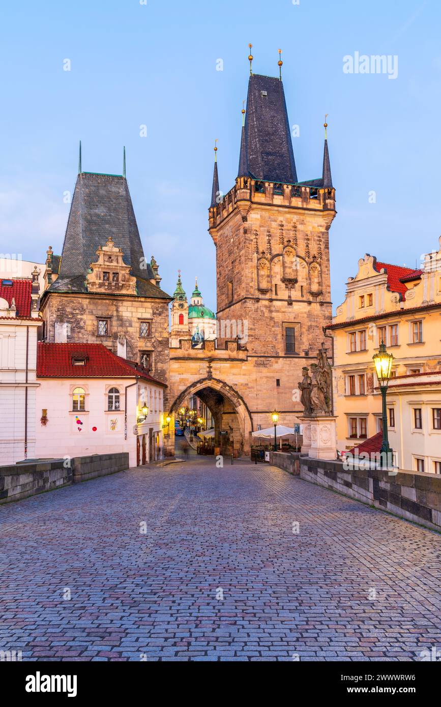 Tour du pont de la petite ville Malostranská mostecká věž vue depuis le pont Charles, Karluv Most, Prague, République tchèque Banque D'Images