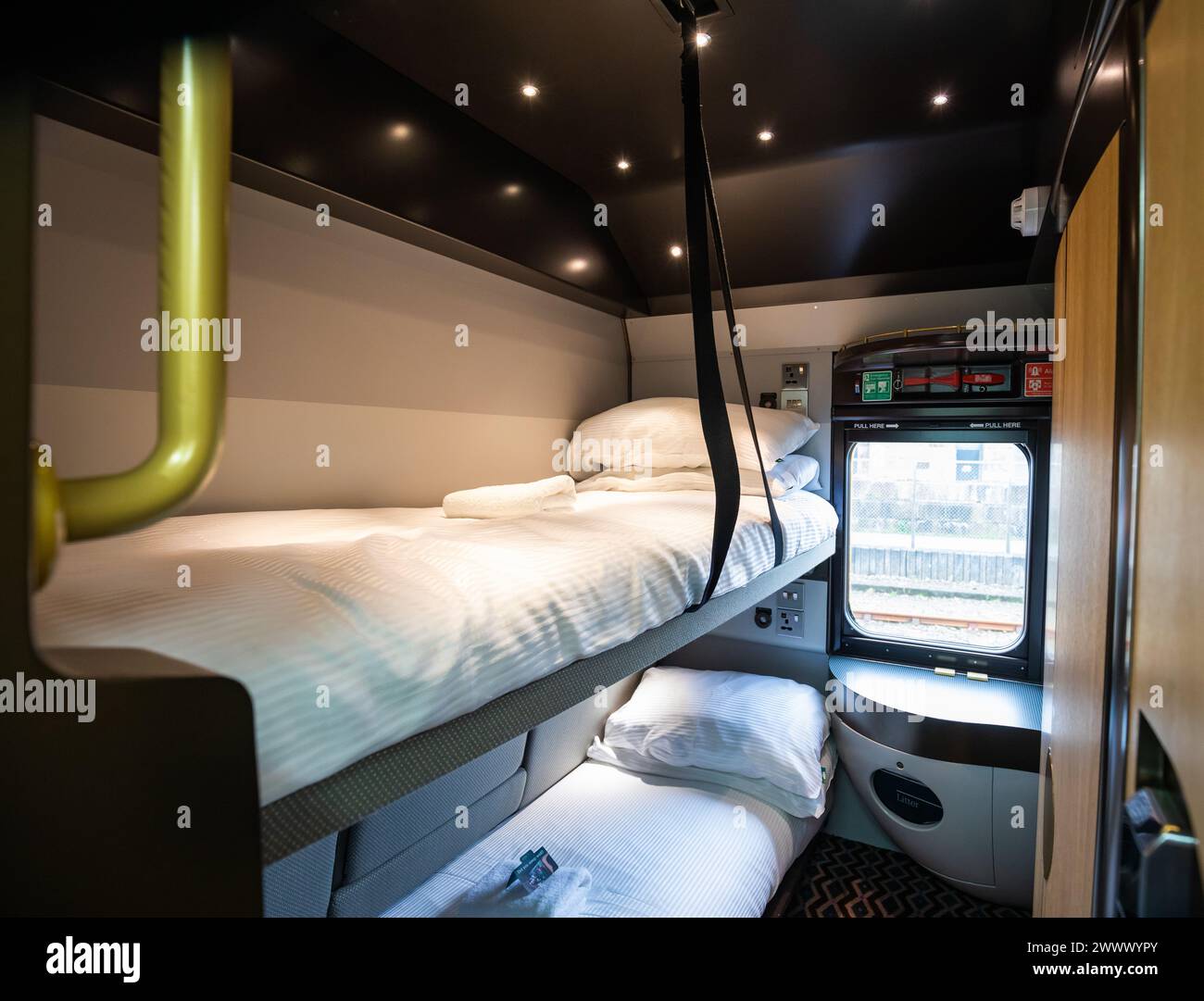 Une cabine à bord du GWR Night Riviera Sleeper de Penzance à Londres Paddington Banque D'Images