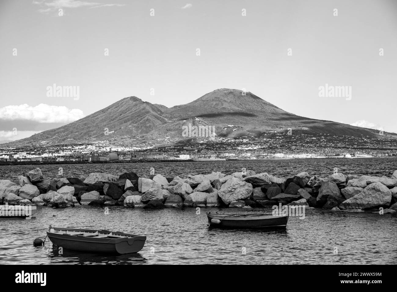 Le Vésuve est un somma-stratovolcan situé sur le golfe de Naples en Campanie, en Italie. Banque D'Images