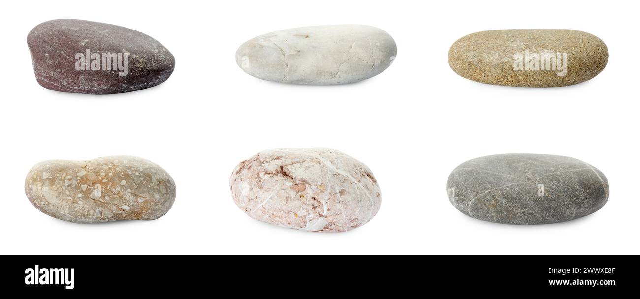 Cailloux de mer. Différentes pierres isolées sur blanc, serties Banque D'Images