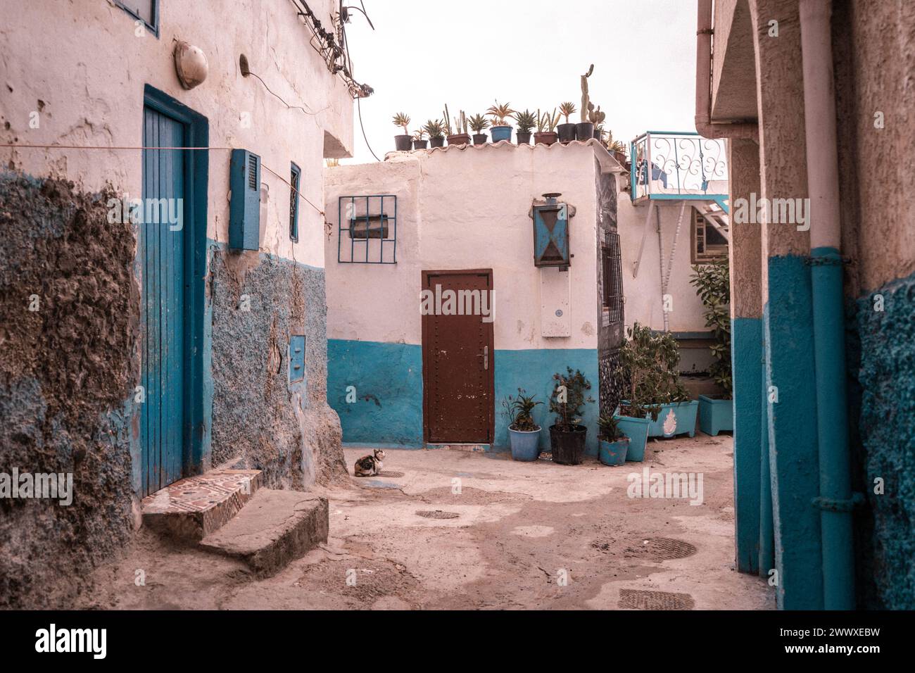 Historique , rues , Taghazout, Maroc, mensonges , trésor , trove , architectural, merveilles, portes, servir , passerelles , le passé , et gardiens , traditio Banque D'Images