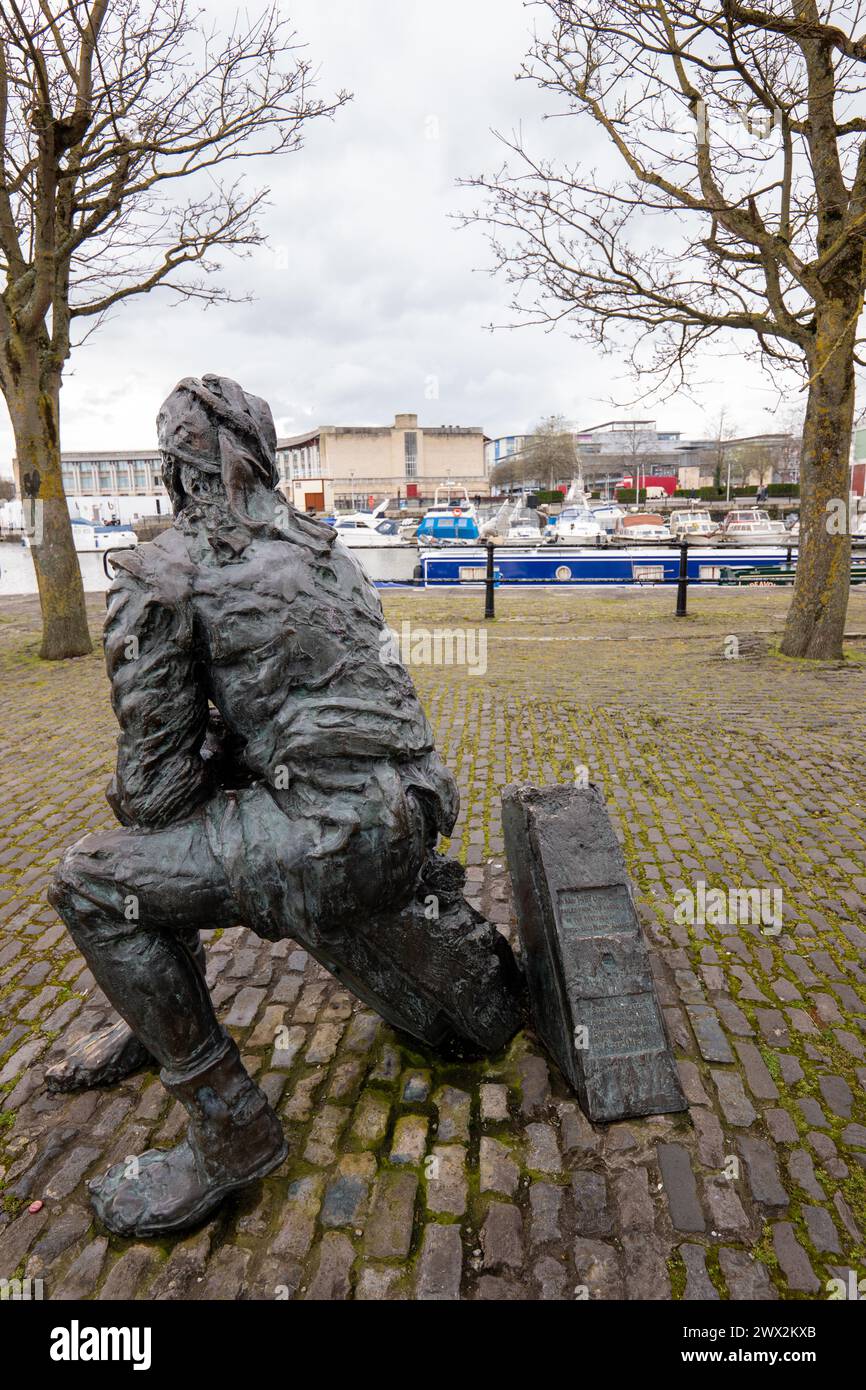 Statue à John Cabot . En 1497, John Cabot, un vénitien, est devenu le premier européen à débarquer en Amérique du Nord continentale. Bristol Docks bristol Royaume-Uni. Banque D'Images