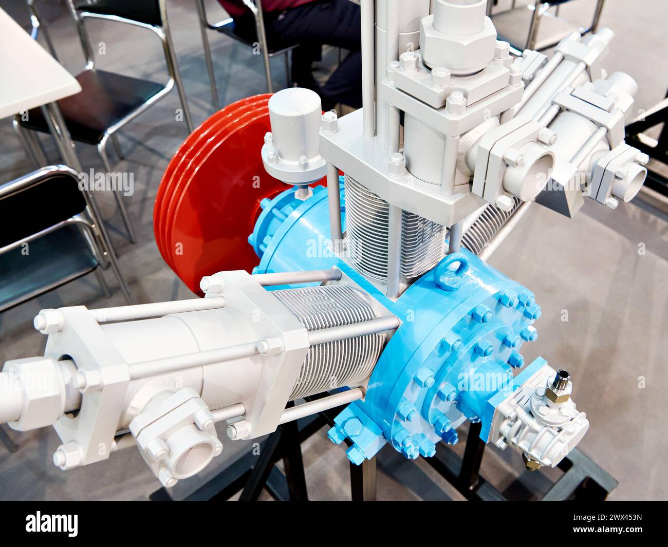 Compresseur à piston pour stations de remplissage de gaz méthane en exposition Banque D'Images