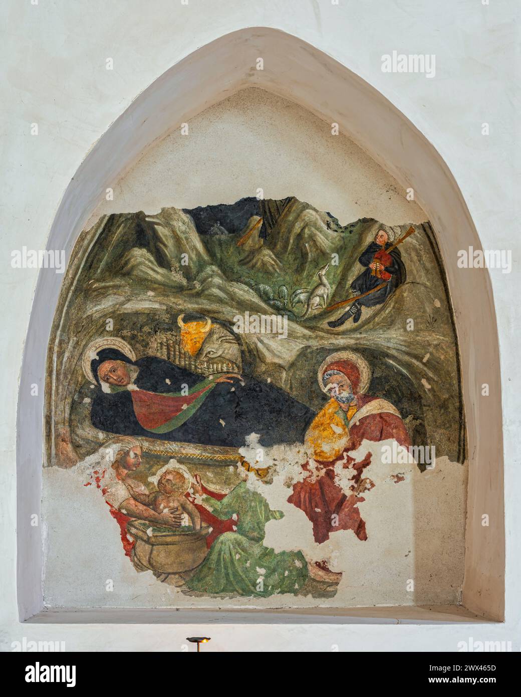 Vestiges d'une fresque représentant la nativité de Jésus dans l'église de San Silvestro in L'Aquila. L'Aquila, Abruzzes, Italie, Europe Banque D'Images