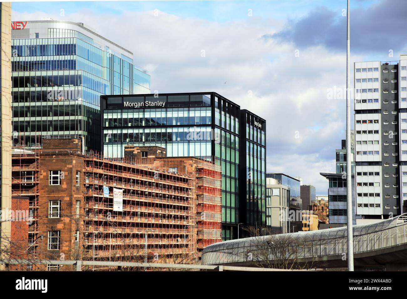Mélange d'architecture moderne et ancienne dans le centre-ville de Glasgow Banque D'Images