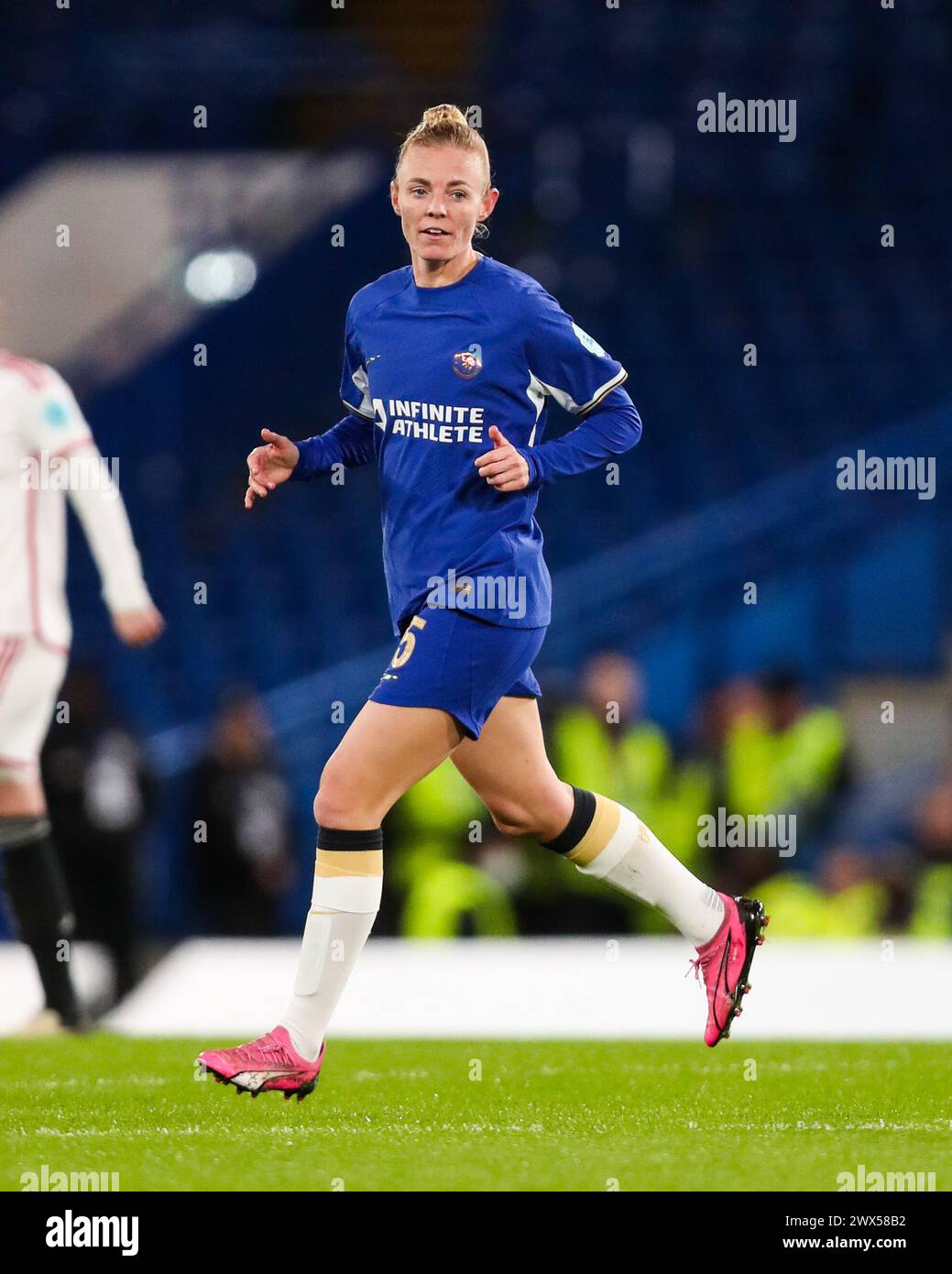 Londres, Royaume-Uni. 27 mars 2024. Sophie Ingle de Chelsea en action lors du Chelsea FC Women v Ajax Women's Champions League Quarter-final de l'UEFA Women's Champions League à Stamford Bridge, Londres, Angleterre, Royaume-Uni le 27 mars 2024 Credit : Every second Media/Alamy Live News Banque D'Images