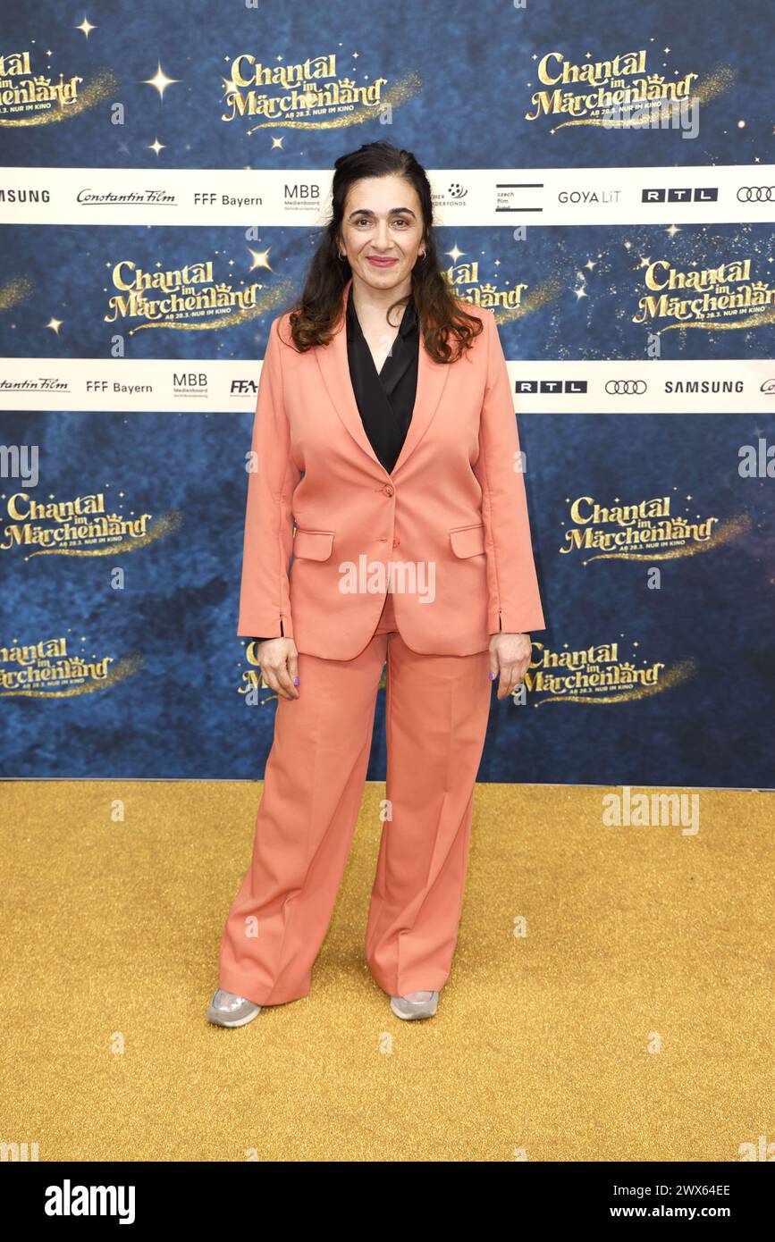 Ilknur Boyraz BEI der „Chantal im Maerchenland“ première AM 27.03.2024 à Berlin Banque D'Images