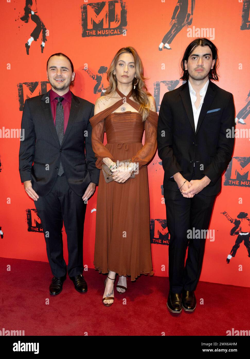 27 mars 2024, Londres, Angleterre, Royaume-Uni - Prince Jackson, Paris Jackson et Blanket Jackson assistent à la soirée MJ : The musical Press, Prince Edward Theatre Banque D'Images