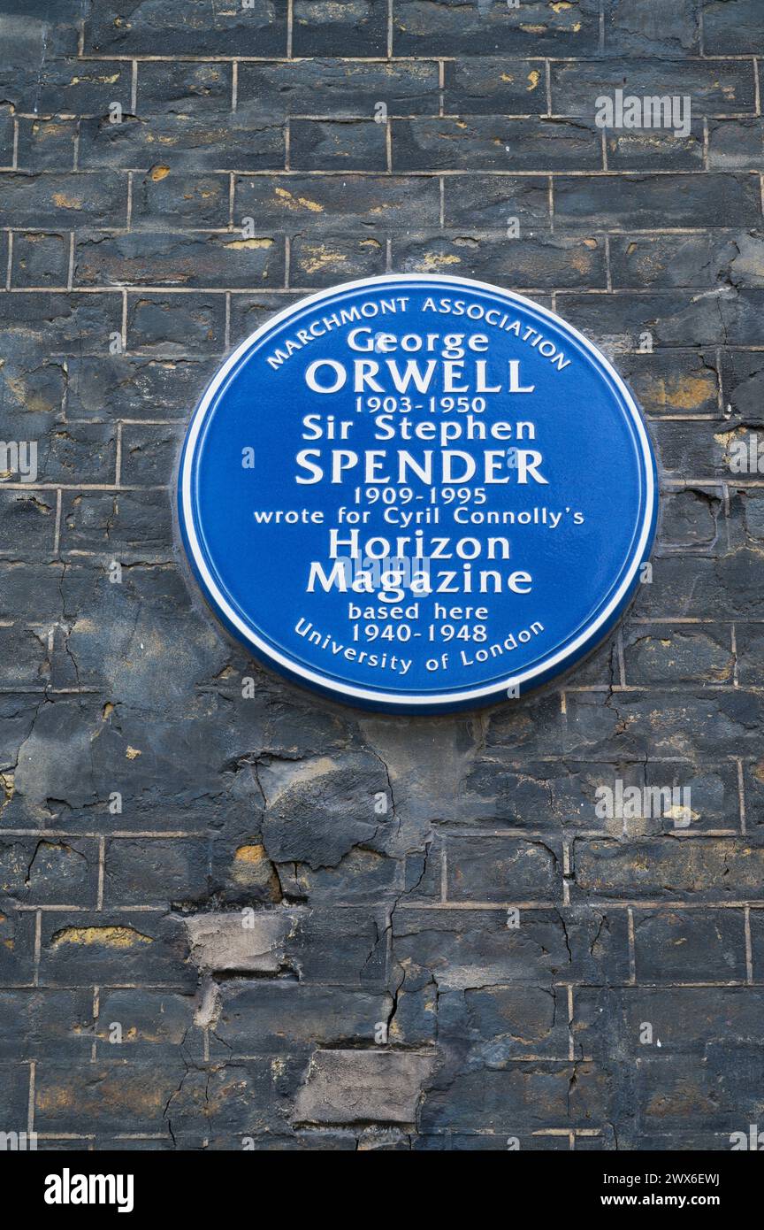 La plaque bleue de l'Association Marchmont indique que George Orwell et Sir Stephen Spender ont écrit pour Horizon Magazine 'Based here 1940 - 1948' London UK Banque D'Images