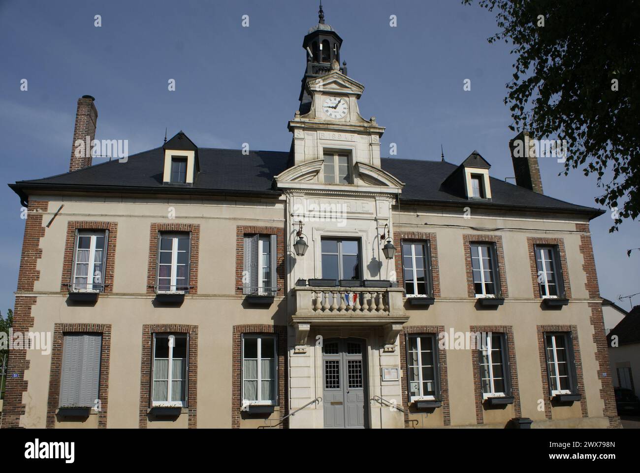 HÔTEL DE VILLE DE SORMERY, YONNE, FRANCE Banque D'Images