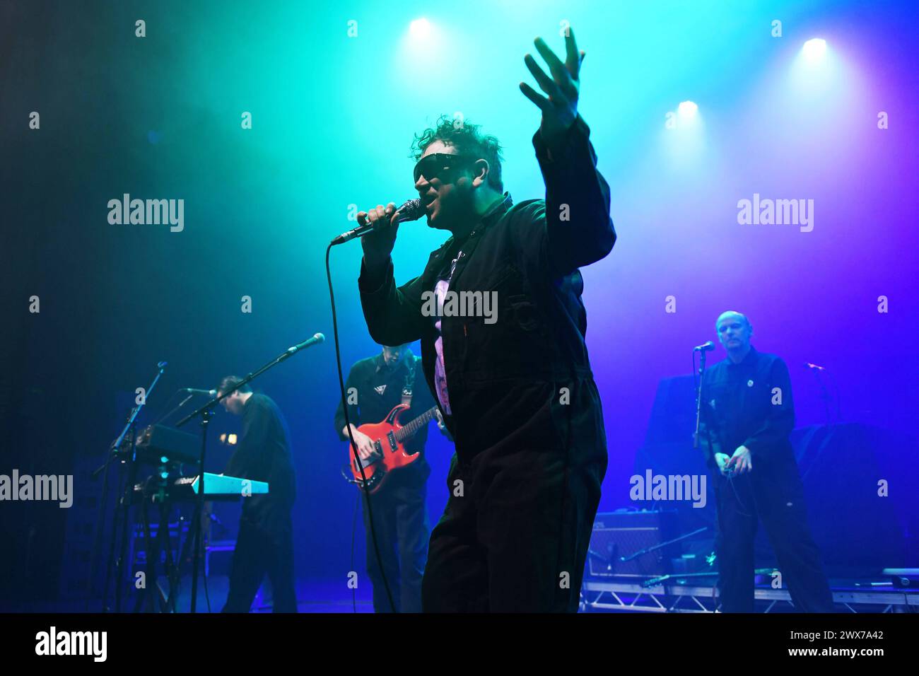 Warmduscher se produisant à Eventim Apollo LONDRES, ANGLETERRE - MARS 27 : Clams Baker Jr. De Warmduscher se produisant à Eventim Apollo le 27 mars 2024 à Londres, Angleterre. CAP/Mar Mar/Grande-Bretagne Copyright : xMartinxHarris/CapitalxPicturesx Banque D'Images
