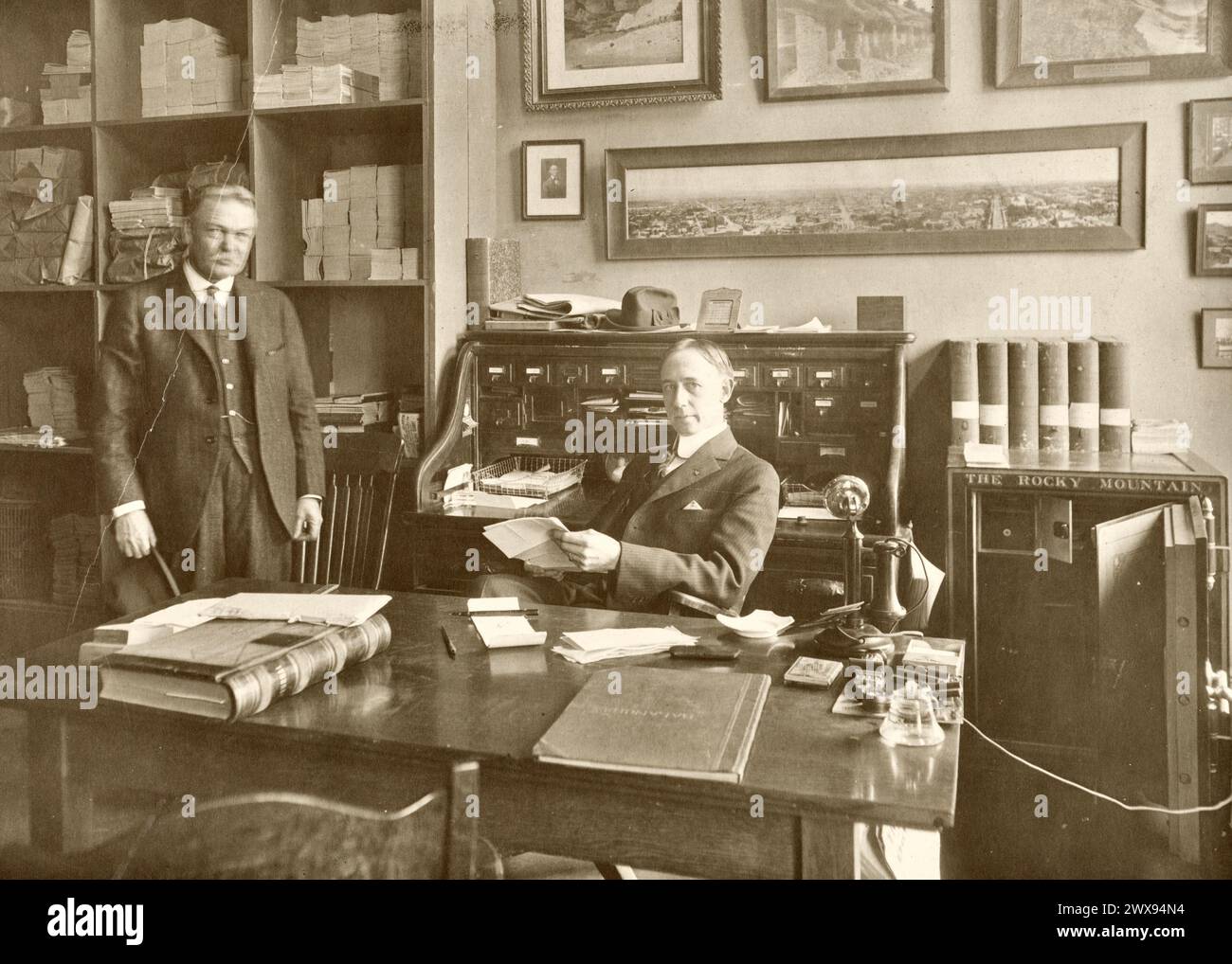 Vintage office interior Banque de photographies et d’images à haute ...