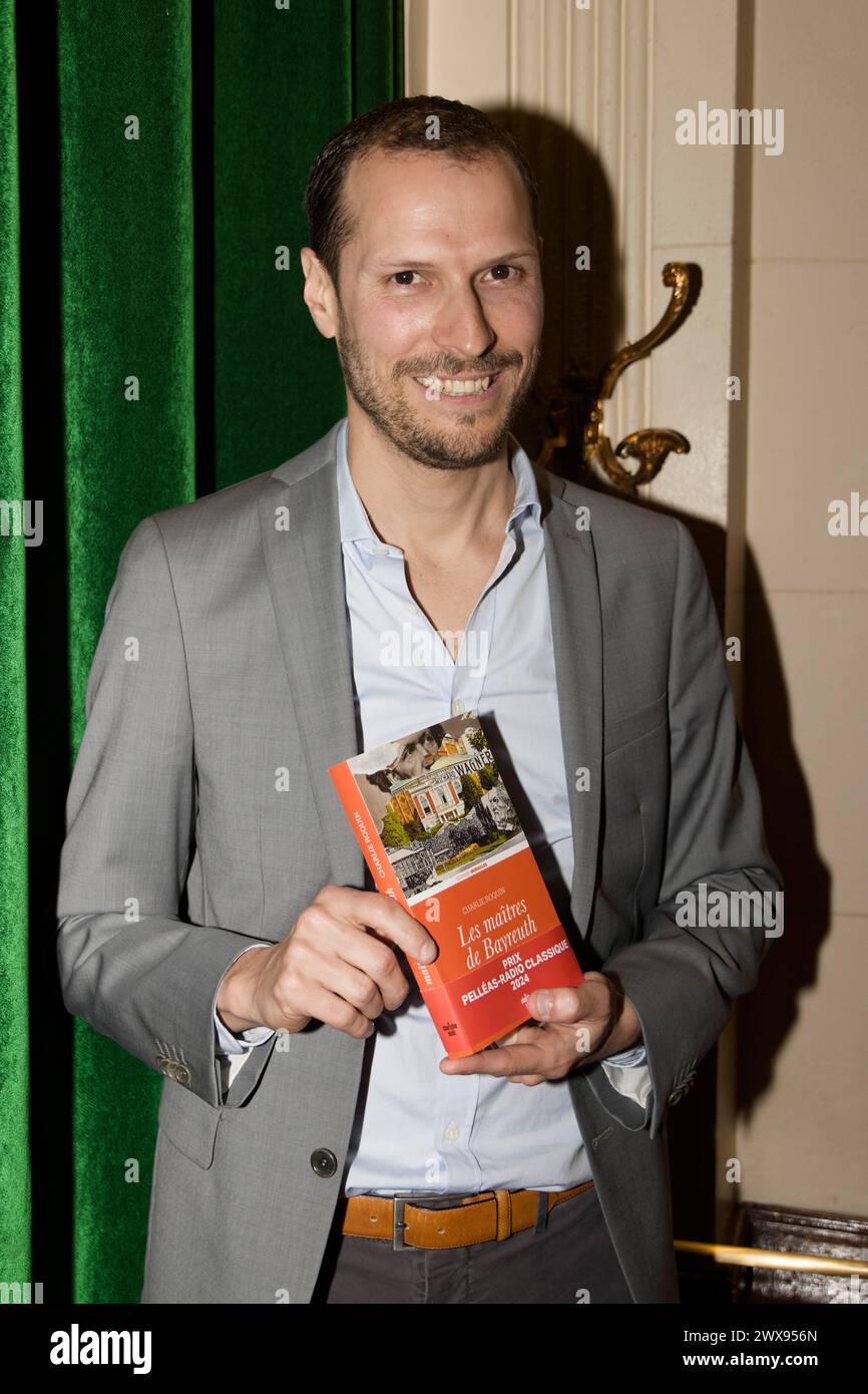 Paris, France. 28 mars 2024. Charlie Roquin pour son livre « les maîtres de Bayreuth » lauréat du Prix Pelleas-Radio classique 2024 aux deux Magots le 28 mars 2024 à Paris. Crédit : Bernard Menigault/Alamy Live News Banque D'Images