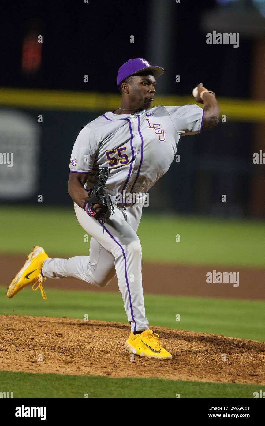 28 mars 2024 : lanceur LSU Cam Johnson #55 en action sur le monticule. L'Arkansas a battu la LSU 7-4 à Fayetteville, AR. Richey Miller/CSM Banque D'Images