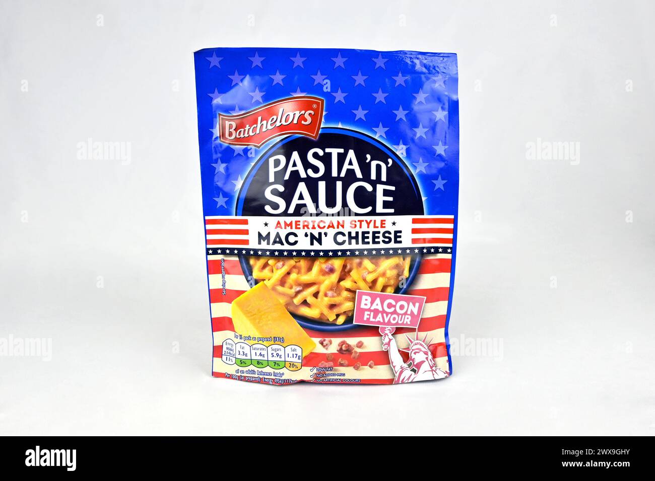 Batchelors Pasta 'n' sauce American style Mac 'n' Cheese saveur bacon - pays de Galles, Royaume-Uni - 23 mars 2024 Banque D'Images