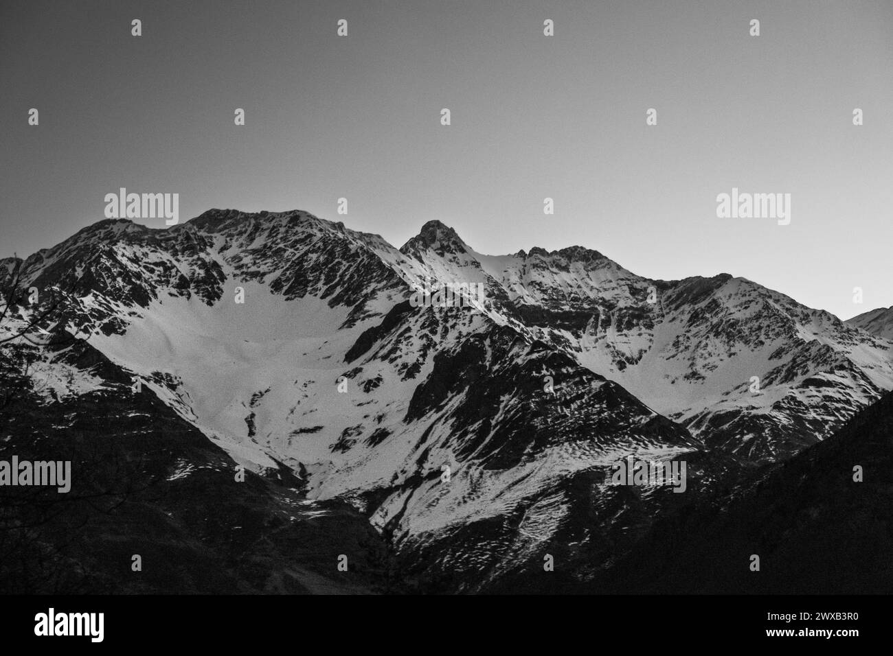 Coucher de soleil sur les Pyrénées près de Gavarnie Banque D'Images