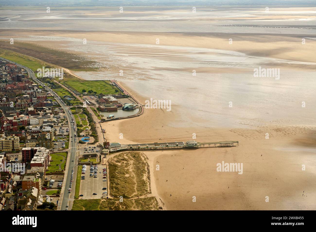 Une image aérienne de Lytham St Annes et de la jetée, au nord-ouest de l'Angleterre, au Royaume-Uni Banque D'Images