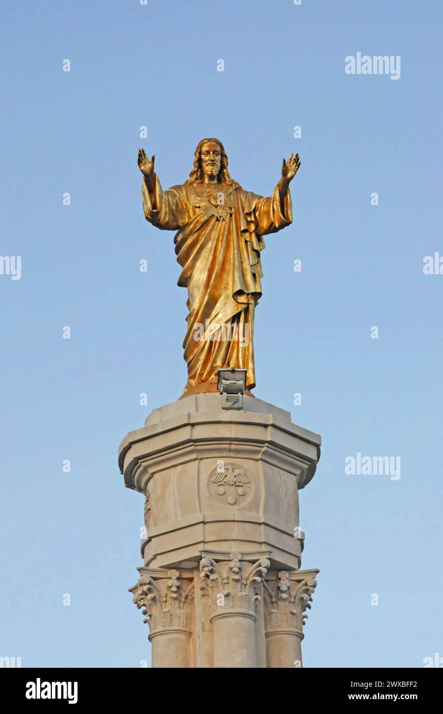 Basilique notre-Dame du Rosaire, basilique du Rosaire, église de pèlerinage, Santuario de Fatima, sanctuaire de Fatima, Fatima, Ourem, Santarem, statue de Banque D'Images