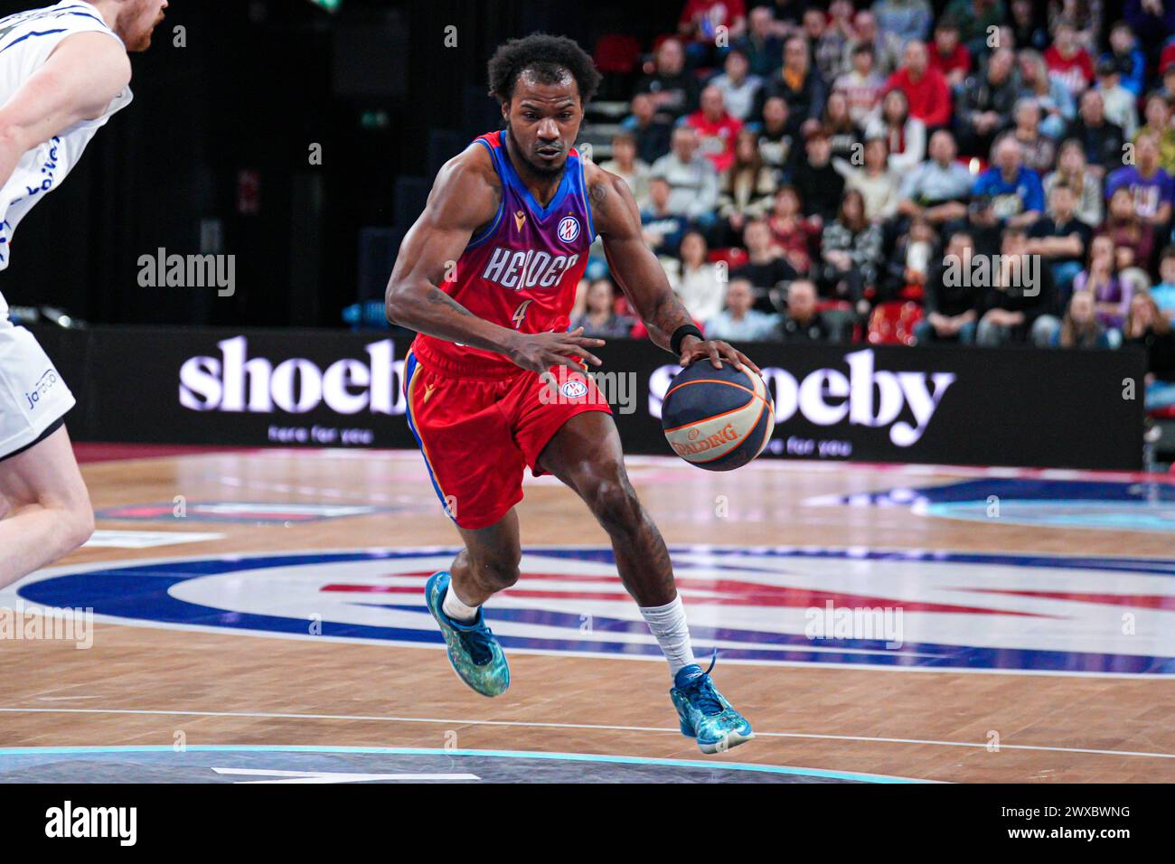 Den Bosch, pays-Bas. 29 mars 2024. DEN BOSCH, PAYS-BAS - MARS 29 : Lee Moore de Heroes Den Bosch lors du match de la BNXT League entre Heroes Den Bosch et HUBO LIMBURG UNITED au Maaspoort le 29 mars 2024 à Den Bosch, pays-Bas. (Photo de Gabriel Calvino Alonso/Orange Pictures) crédit : Orange pics BV/Alamy Live News Banque D'Images