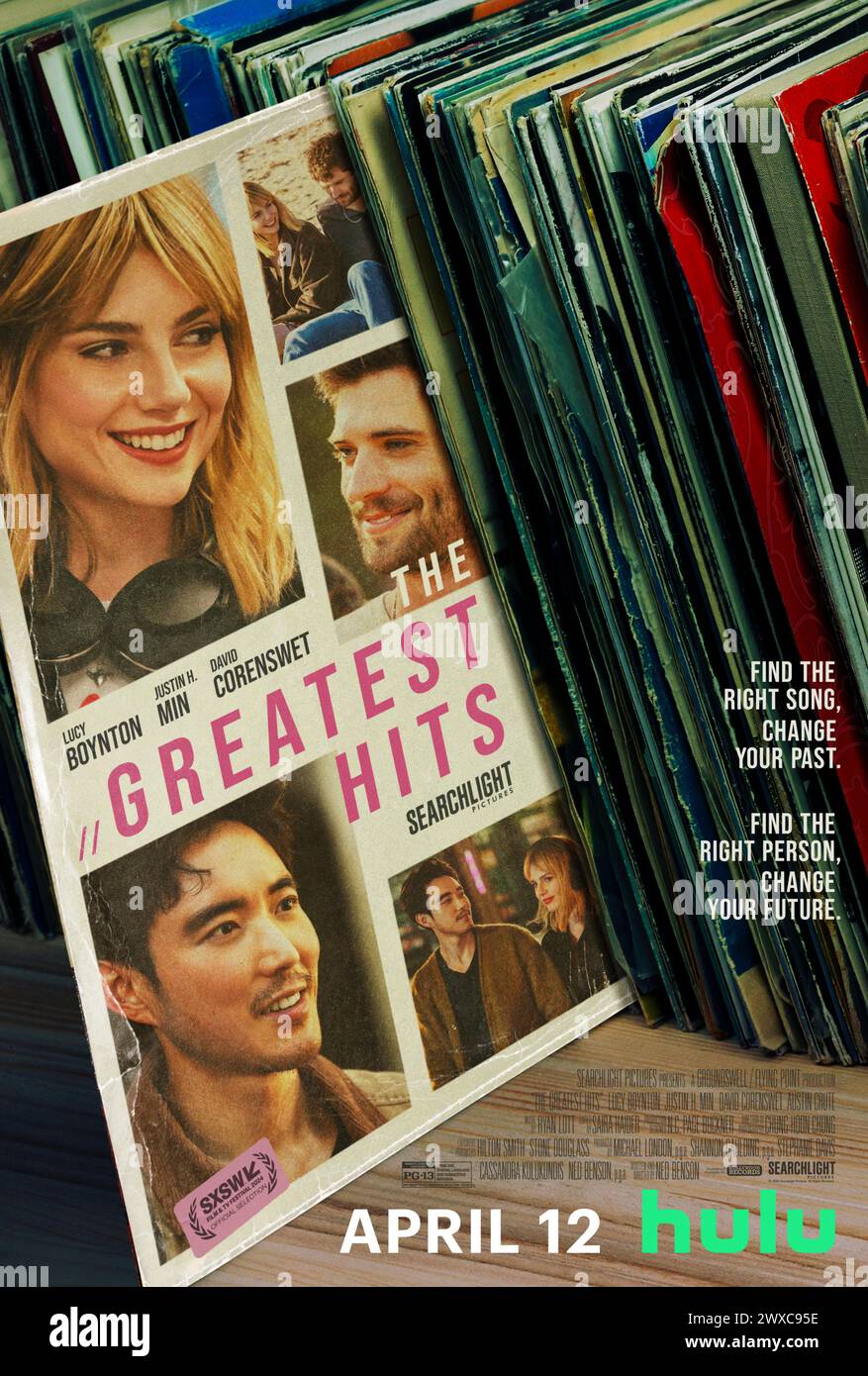 The Greatest Hits (2024) réalisé par Ned Benson et mettant en vedette Lucy Boynton, David Corenswet et Justin H. min. Une histoire d’amour centrée sur le lien entre la musique et la mémoire et la façon dont ils nous transportent, parfois littéralement. Affiche publicitaire.***USAGE ÉDITORIAL SEULEMENT*** crédit : BFA / Hulu Banque D'Images