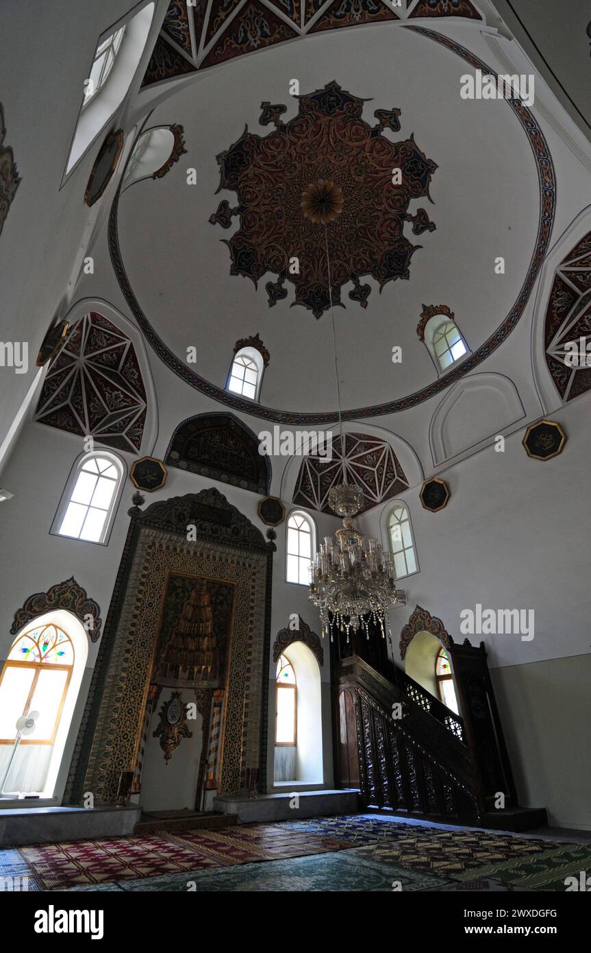 La mosquée Gazi Orhan, située à Bursa, en Turquie, a été construite par le sultan ottoman Orhan Bey en 1339. Banque D'Images