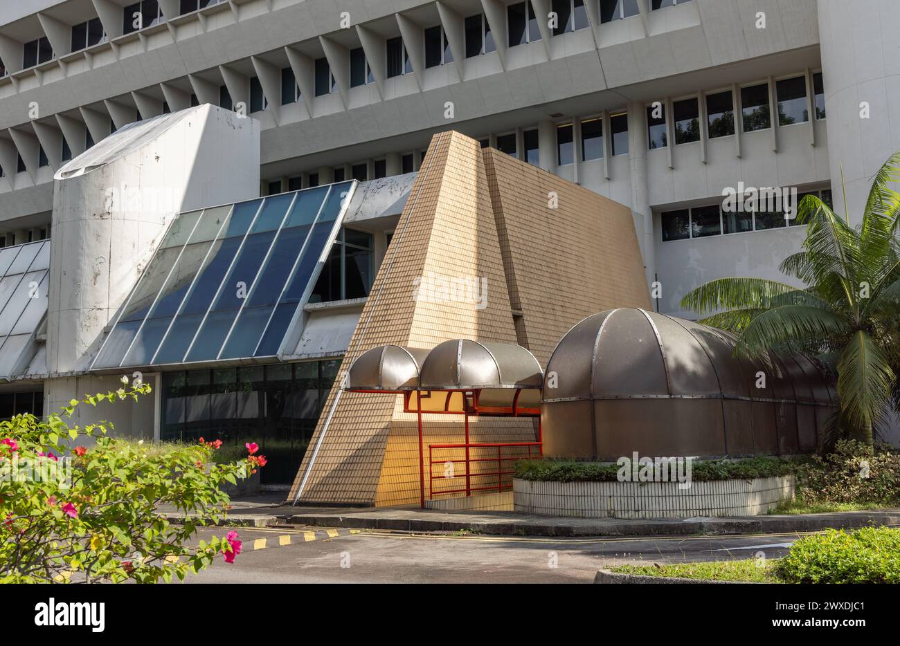 La mairie de Jurong était le siège de la Jurong Town Corporation (JTC). Singapour, construit dans le style moderniste de l'architecture brutaliste Banque D'Images