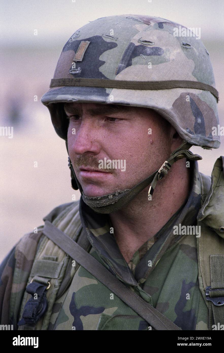 Première Guerre du Golfe : 26 mars 1991 Lieutenant de l'armée américaine Flip Hicks, un chef de peloton attaché à la 1re division blindée dans le sud de l'Irak. Banque D'Images