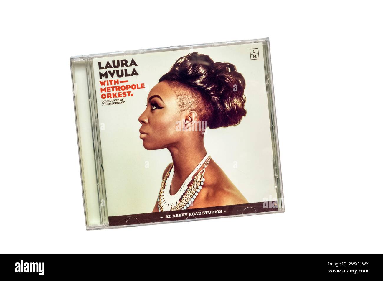 CD de Laura Mvula avec Metropole Orkest dirigé par Jules Buckley aux studios Abbey Road. Un album live sorti en 2014. Banque D'Images