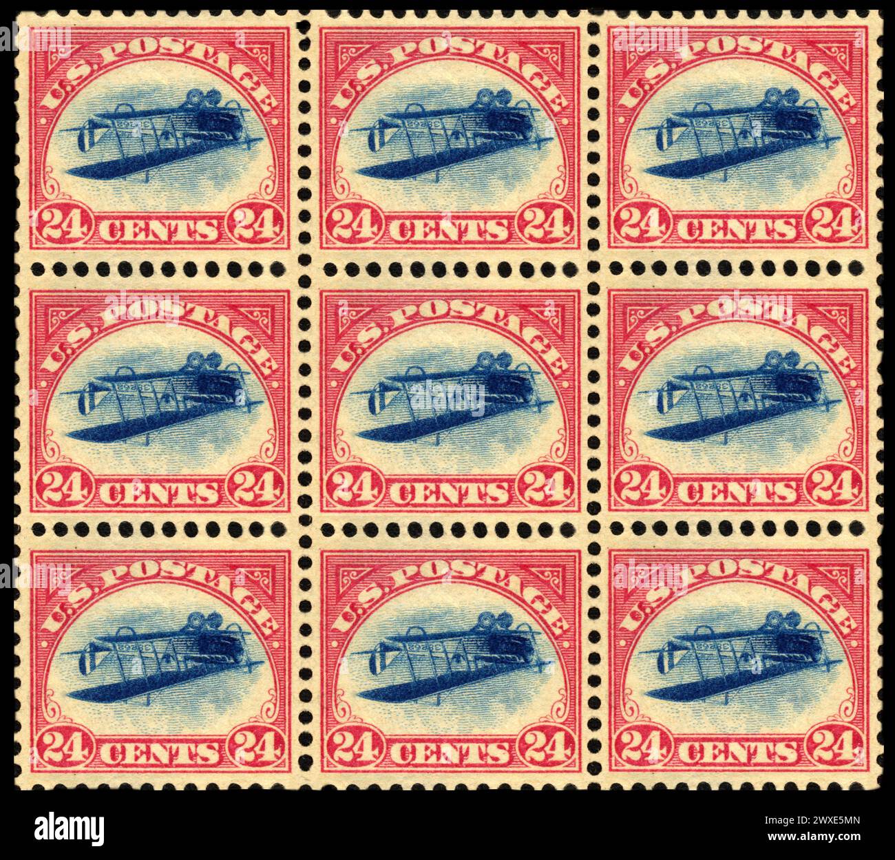 La Jenny inversée (également connue sous le nom de Upside Down Jenny, Jenny Invert) est un timbre-poste américain à 24 cents émis pour la première fois le 10 mai 1918, dans lequel Banque D'Images