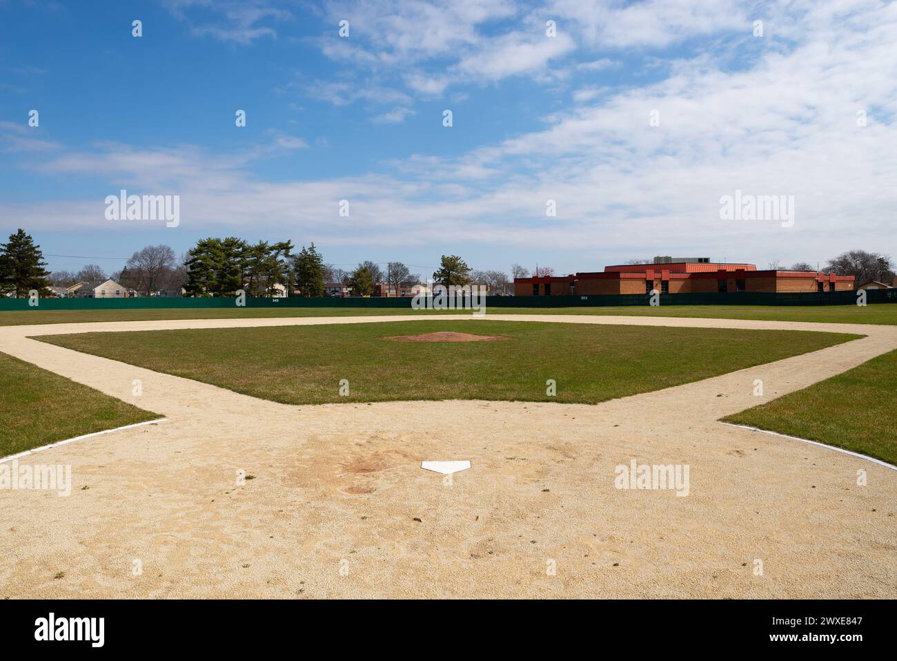 Rockford, Illinois - États-Unis - 28 mars 2024 : Infield of the Beyer Peaches Stadium, stade des célèbres Rockford Peaches, à Rockford, Illinoi Banque D'Images