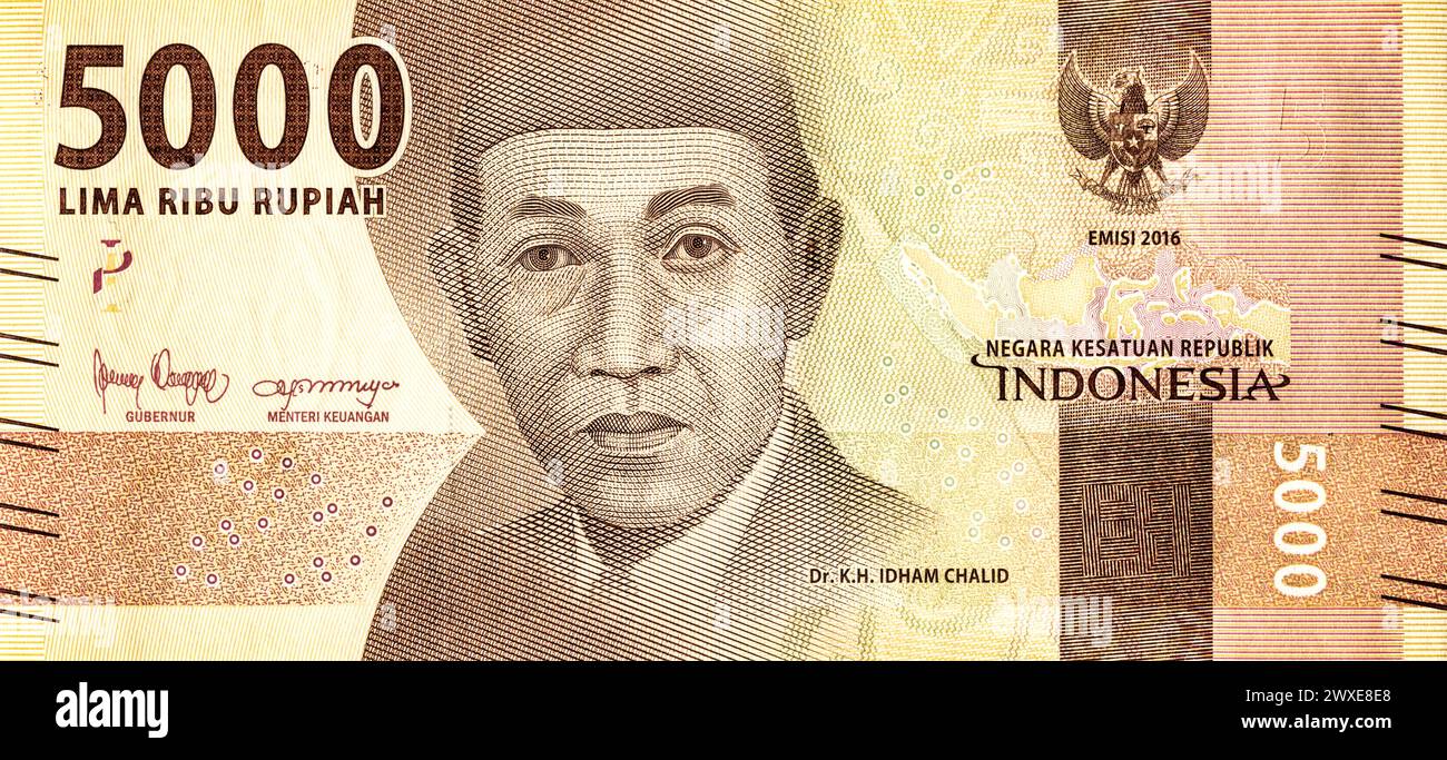 Dr K.H. Idham Chalid (1921-2010), Portrait from Indonesia 5000 Rupiah 2016 billets de banque. Politicien indonésien, chef religieux, ministre Banque D'Images