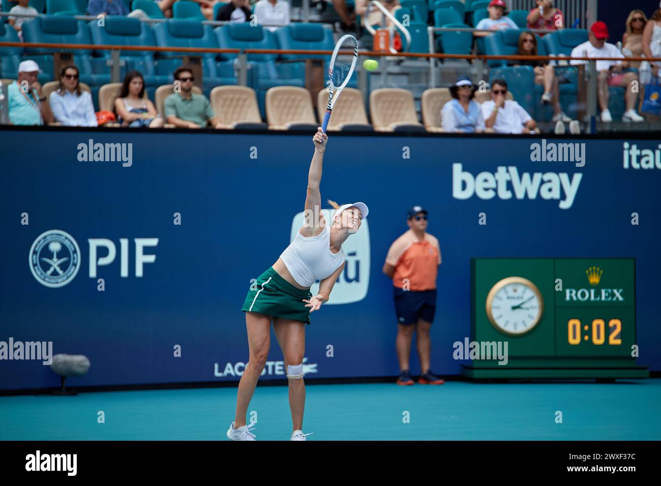 Miami Gardens, Floride, États-Unis. 30 mars 2024. Elena Rybakina (KAZ) vs Danielle Collins (USA) lors du tournoi mondial de tennis à l'Open de Miami 2024 présenté par Itau. Crédit : Yaroslav Sabitov/YES Market Media/Alamy Live News. Banque D'Images