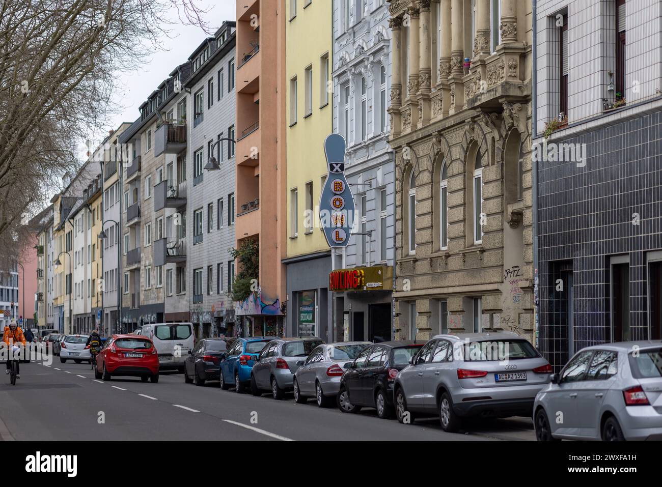 Immeubles résidentiels dans un quartier résidentiel de la ville allemande de Cologne Banque D'Images