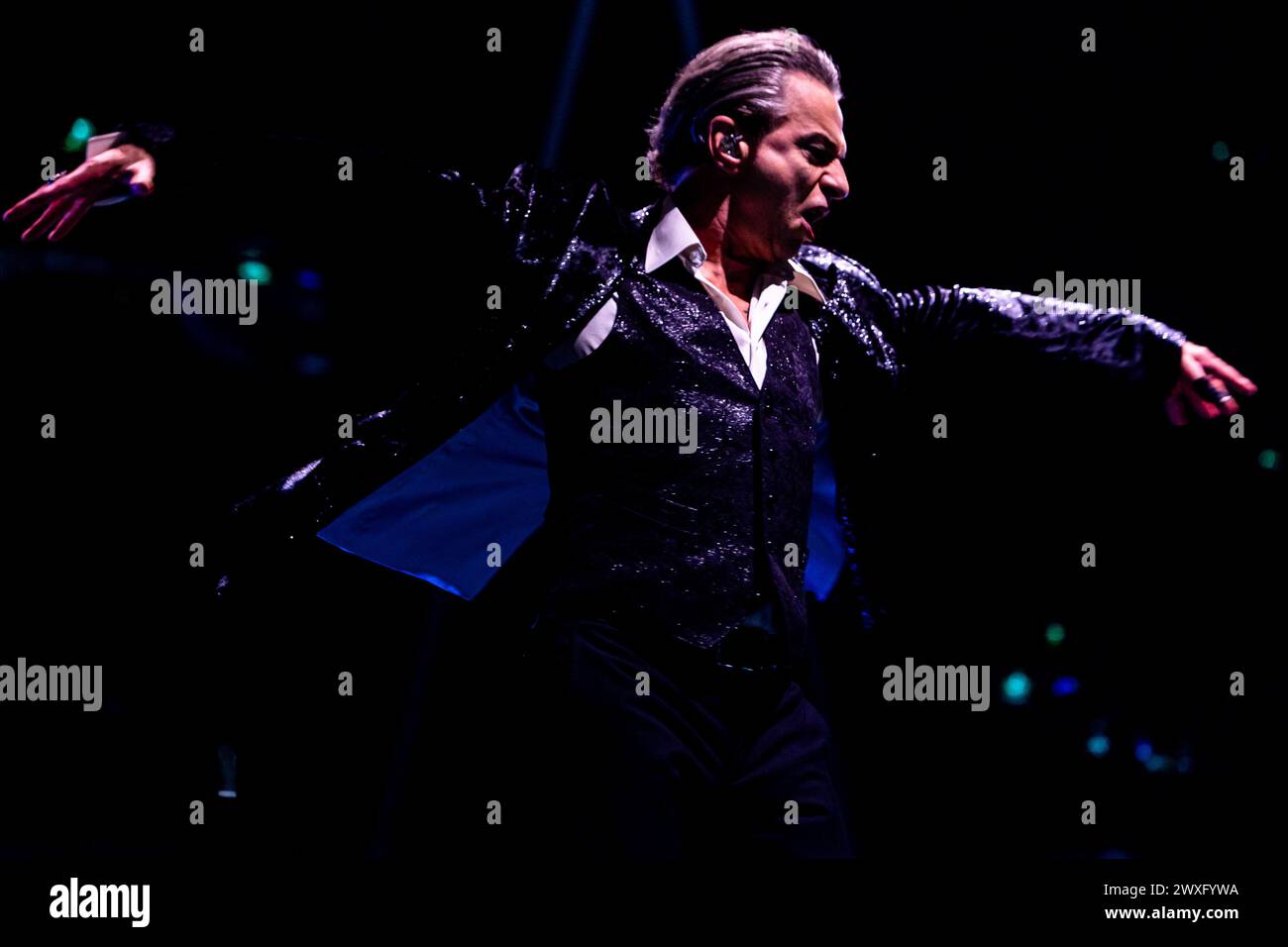 Milan, Italie. 30 mars 2024. Dave Gahan de Depeche mode se produit en direct au Mediolanum Forum à Milan. Crédit : SOPA images Limited/Alamy Live News Banque D'Images