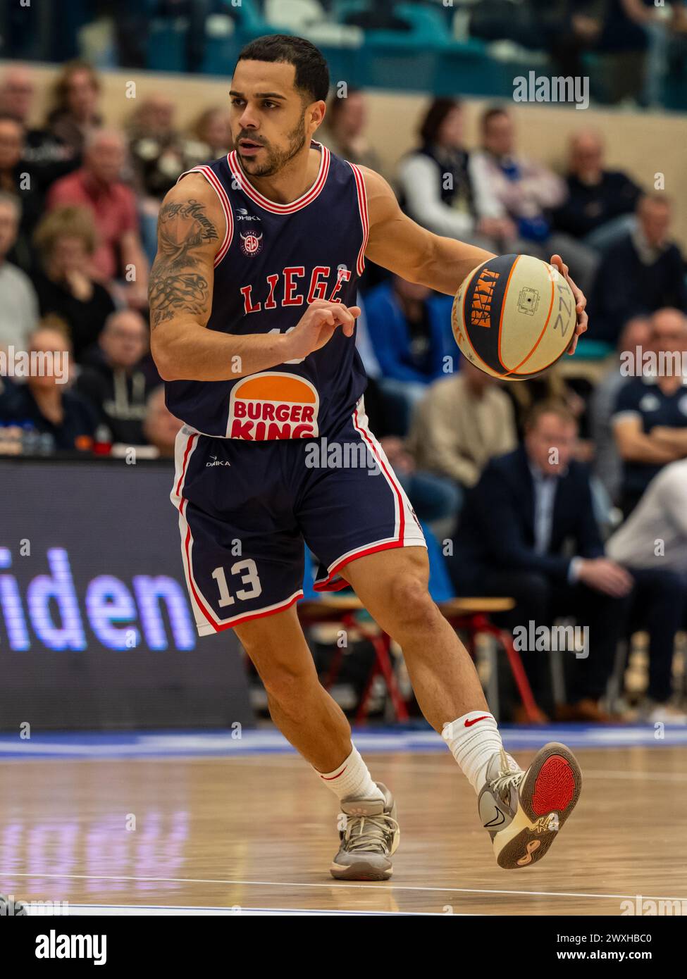 LEIDEN, PAYS-BAS - MARS 30 : Engel Rodriguez de RSW Liege basket lors du match d'Or Elite de la BNXT League entre Zorg en Zekerheid Leiden et RSW L. Banque D'Images