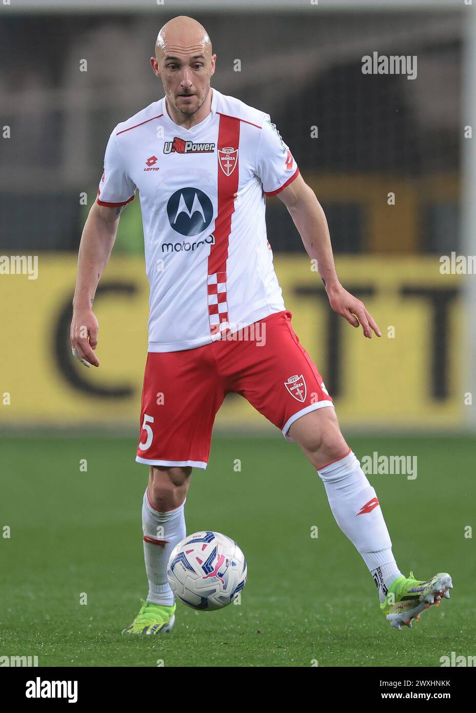 Turin, Italie. 30 mars 2024. Luca Caldirola de l'AC Monza lors du match de Serie A au Stadio Grande Torino, Turin. Le crédit photo devrait se lire : Jonathan Moscrop/Sportimage crédit : Sportimage Ltd/Alamy Live News Banque D'Images