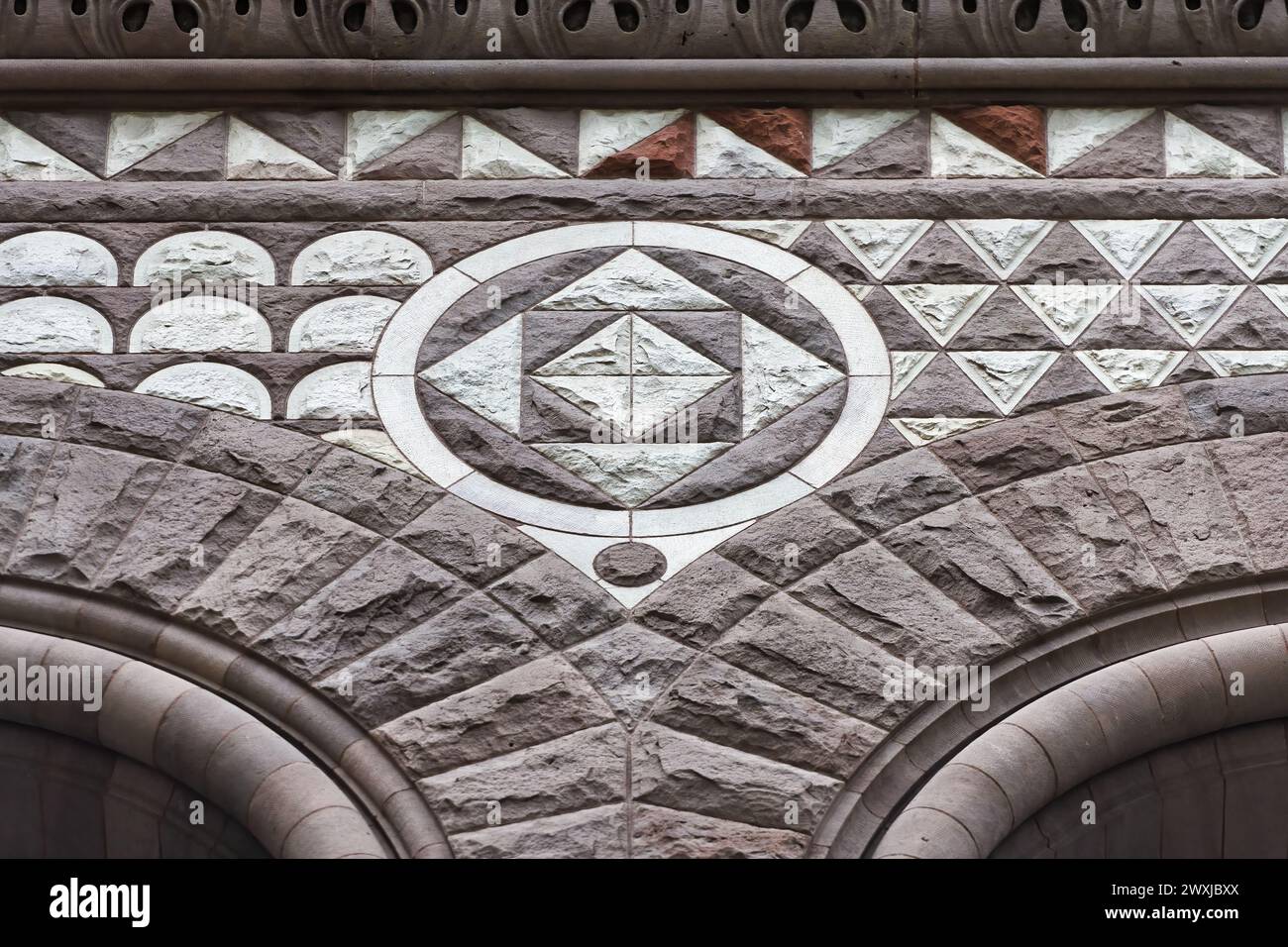 Caractéristiques architecturales coloniales ou détails dans l'ancien édifice de l'hôtel de ville (1898), Toronto, Canada. Partie d'une série. Banque D'Images