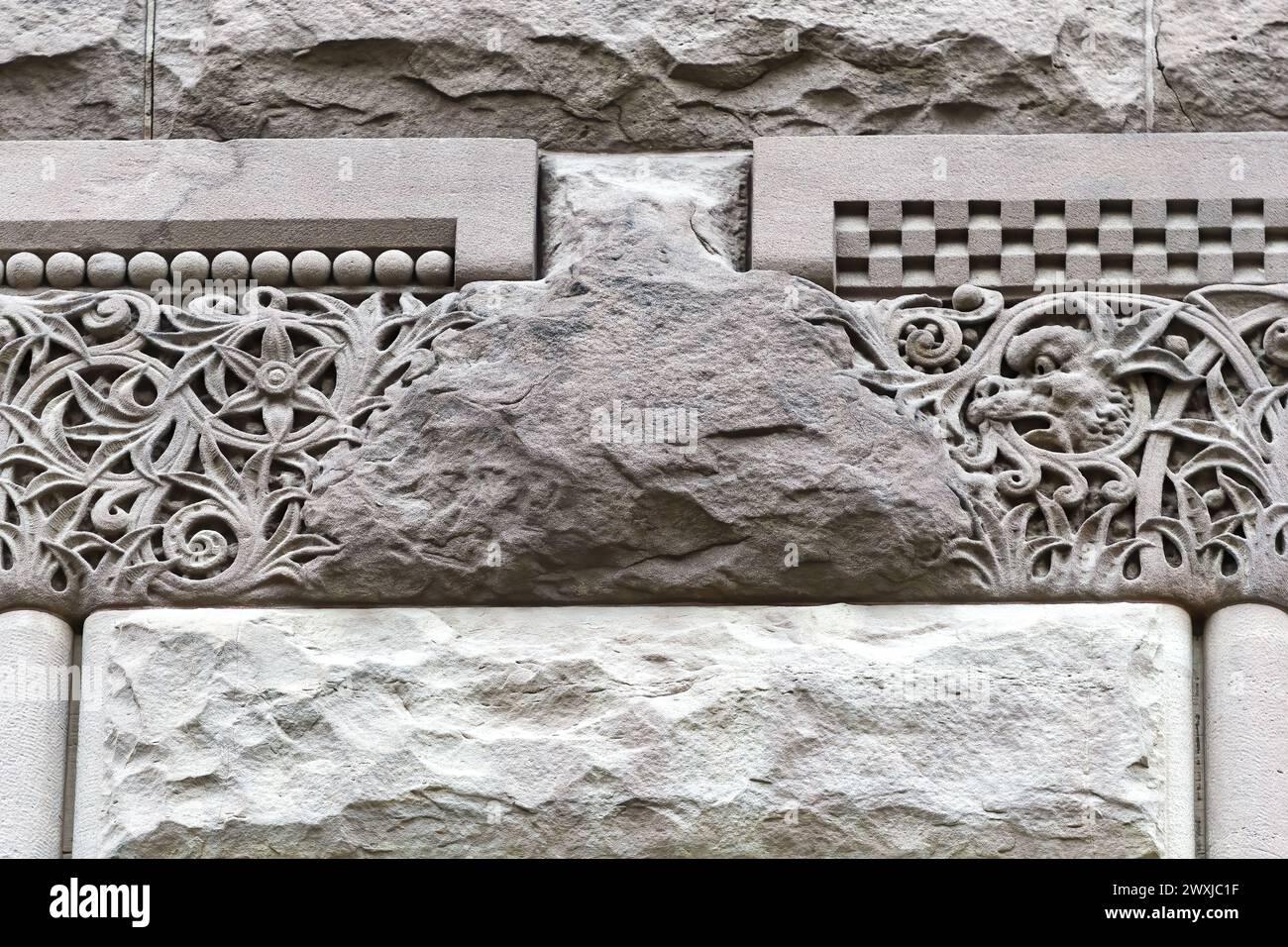 Caractéristiques architecturales coloniales ou détails dans l'ancien édifice de l'hôtel de ville (1898), Toronto, Canada. Partie d'une série. Banque D'Images
