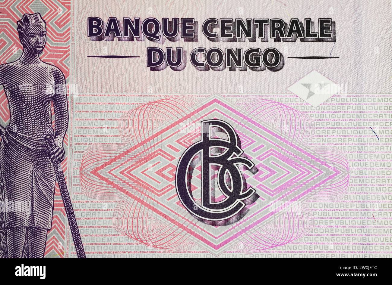 Lettrage du logo de la banque centrale du Congo sur le billet en franc congolais (focus sur le centre) Banque D'Images