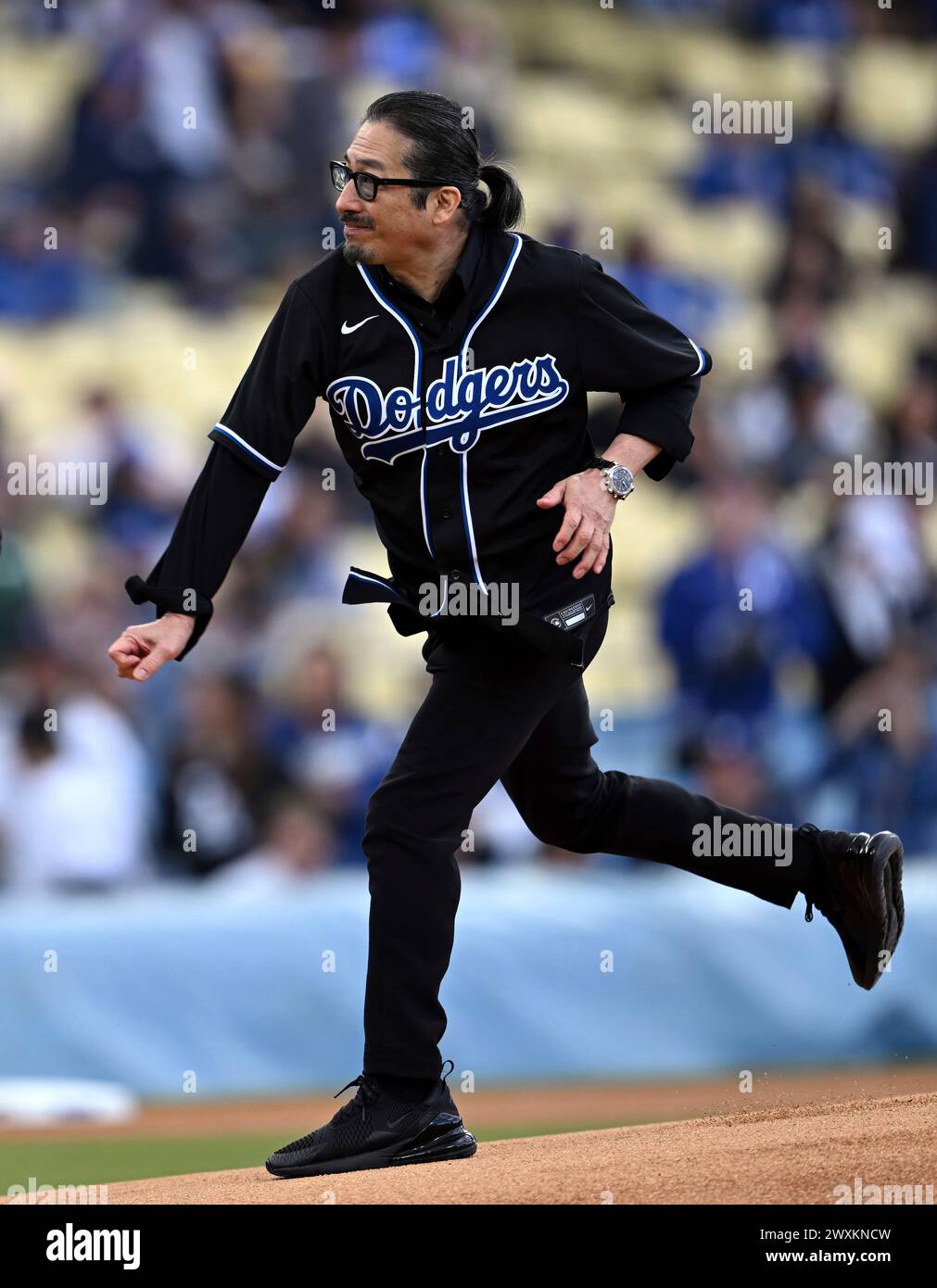 What happened to Hiroya Kondo's ceremonial first pitch?