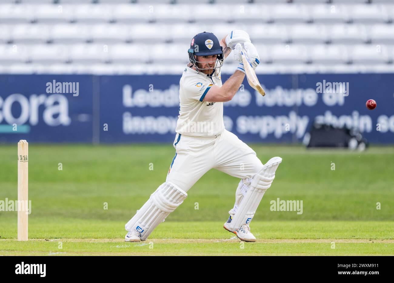 David Lloyd du Derbyshire battant dans un match amical de pré-saison contre Leeds/Bradford UCCE Banque D'Images