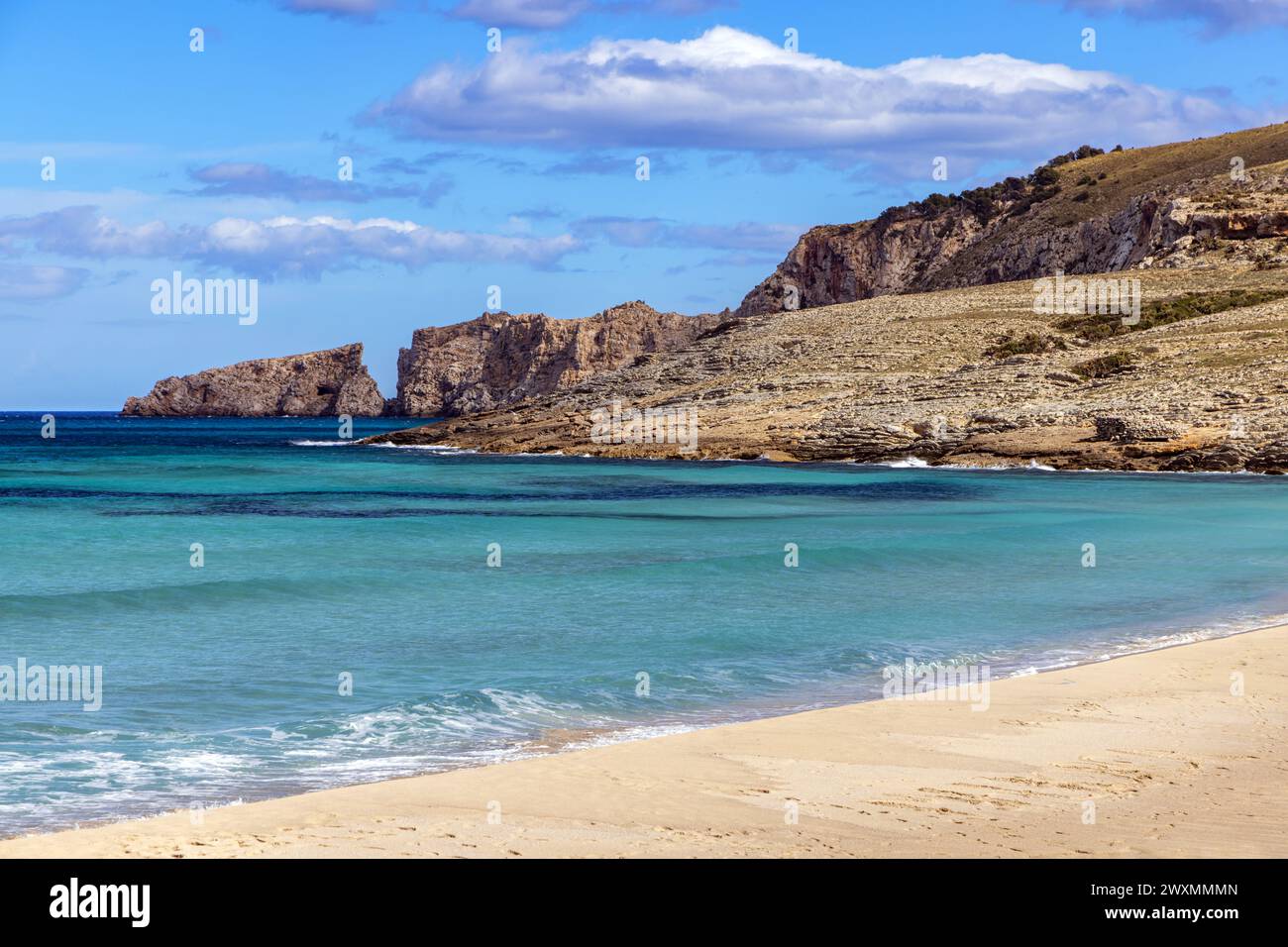 La belle plage de sable à Cala Mesquida, Majorque, Îles Baléares, Espagne Banque D'Images