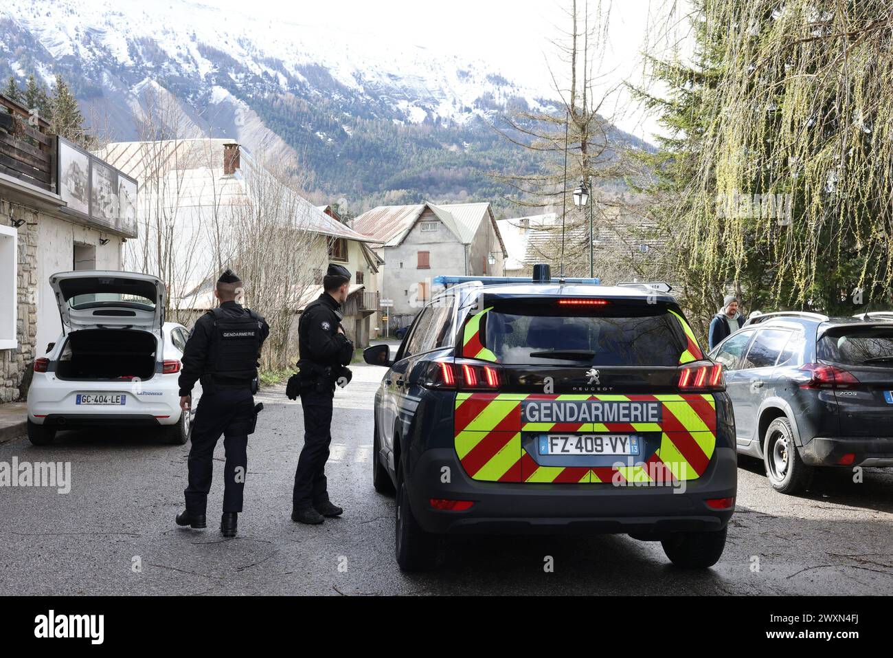 Vernet, France. 01st Apr, 2024. © PHOTOPQR/LE PARISIEN/Olivier Lejeune ; VERNET ; 01/04/2024 ; disparition du petit Emile des ossoments lui appartenant ont été retrouvés au Haut-Vernet ambiance au Vernet . Le Vernet, France, 1er avril 2024 os de l'enfant disparu Emile retrouvés par un randonneur *** local légende *** LE PARISIEN crédit : MAXPPP/Alamy Live News Banque D'Images