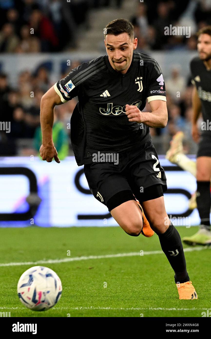 Mattia de Sciglio du Juventus FC en action lors du match de football Serie A entre le SS Lazio et le Juventus FC au stade Olimpico à Rome (Italie), le 30 mars 2024. Banque D'Images