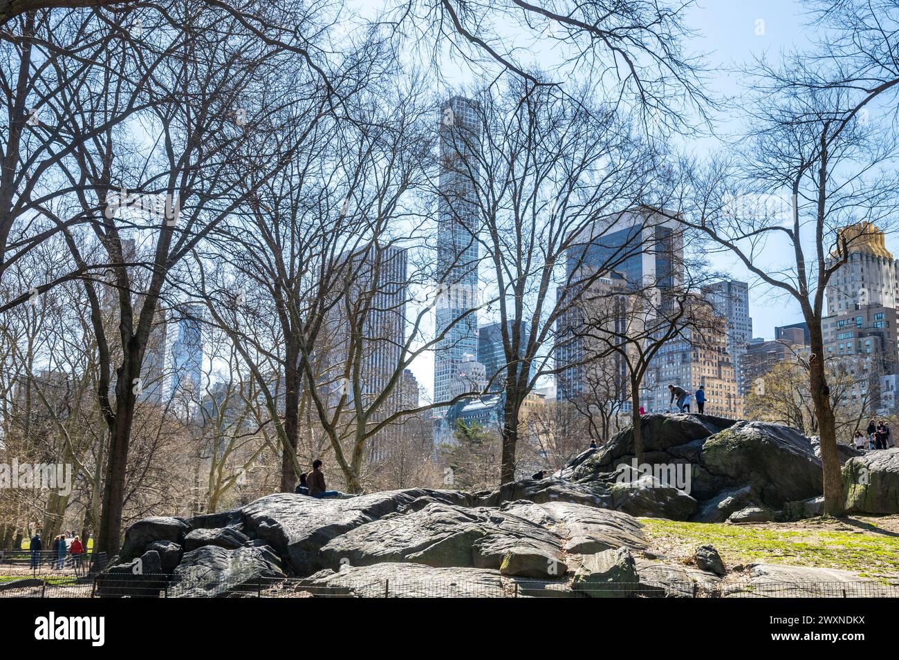 Images autour de Central Park le parc urbain entre les quartiers Upper West Side et Upper East Side de Manhattan à New York Banque D'Images