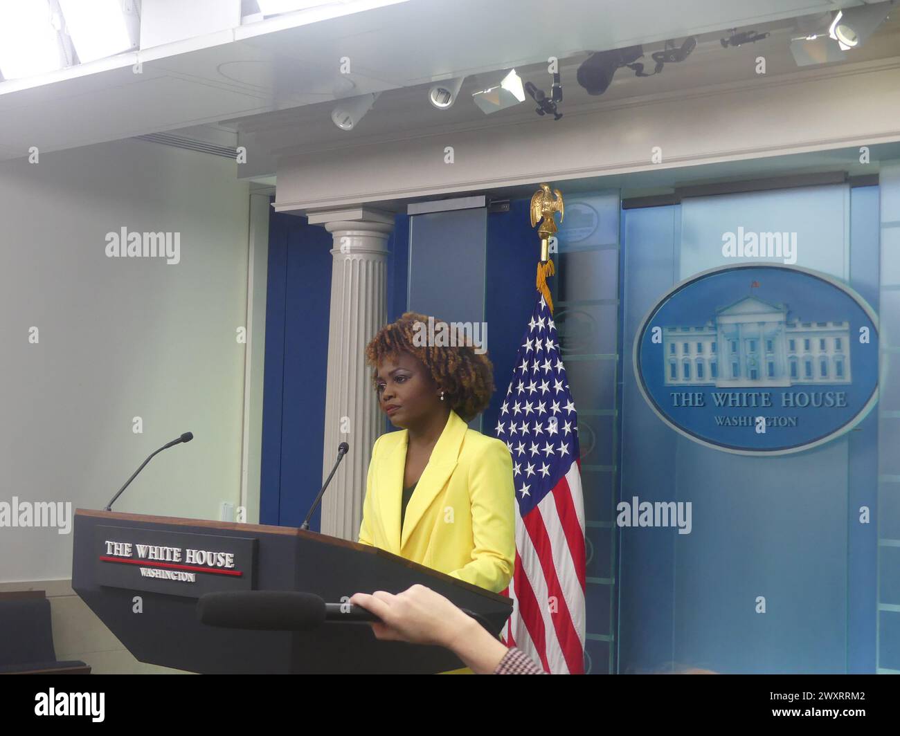 The White House, 1600 Pennsylvania Ave, Washington DC 20500, 1er avril 2024. Karine Jean-Pierre, attachée de presse de la Maison Blanche, tient un point de presse de la Maison Blanche, couvrant un certain nombre de sujets d'actualité, y compris la guerre de Gaza et l'effondrement du pont de Baltimore. Crédit : ©Julia Mineeva/EGBN TV News/Alamy Live News Banque D'Images