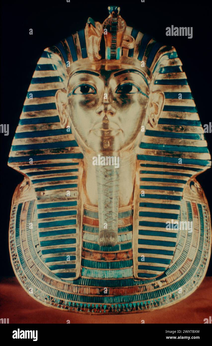 Ancien masque funéraire égyptien pharaon Toutankhamon, Égypte 1300 av. J.-C. Banque D'Images