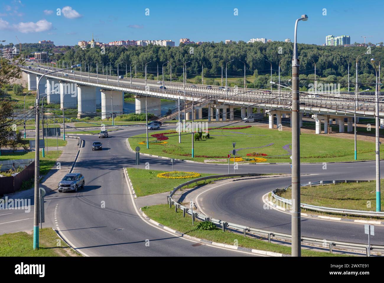 Pont sur la rivière Oka, Kalouga, Russie Banque D'Images