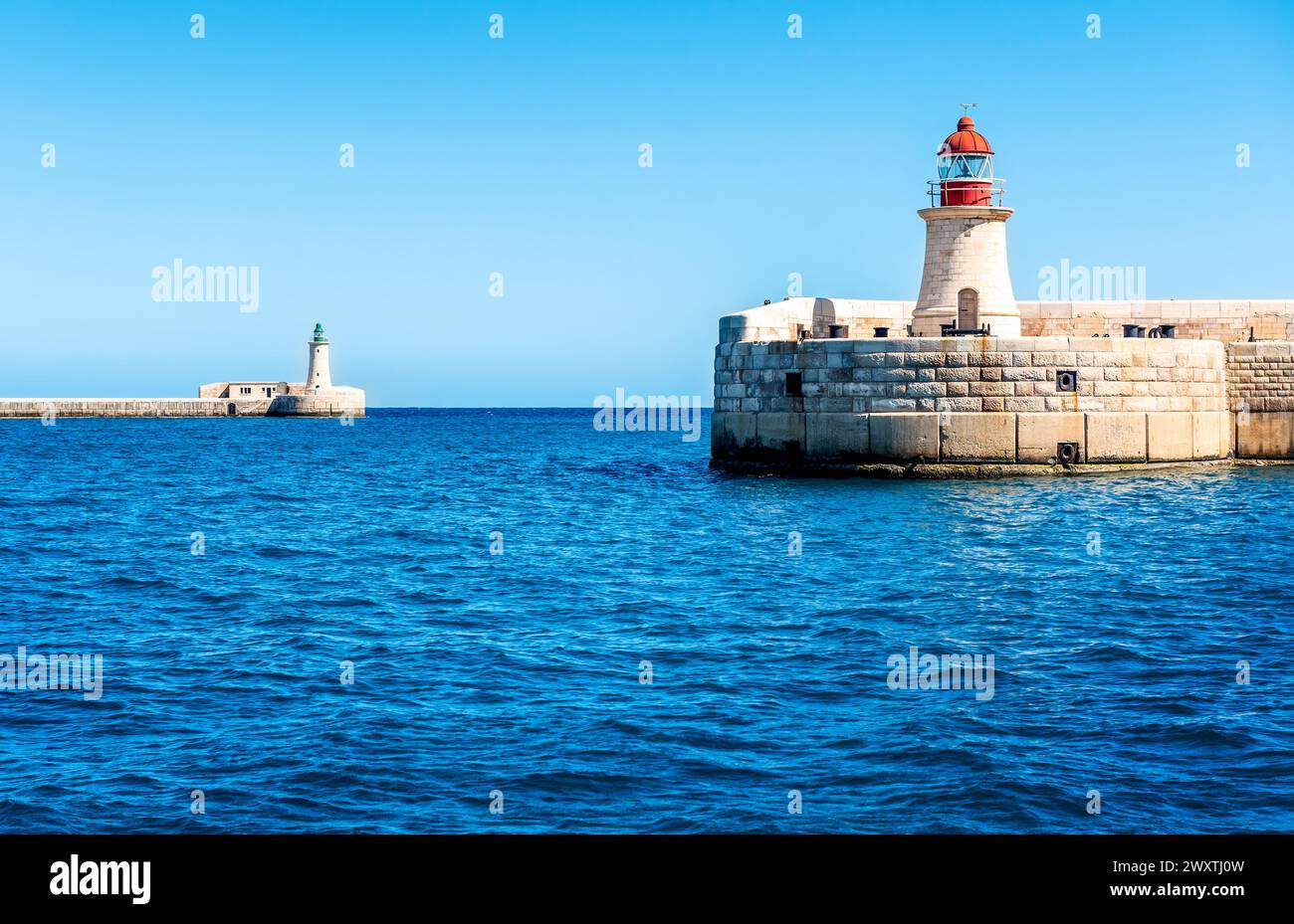 Phares de St Elmo et Ricasoli Breakwater - Valette - Malte Banque D'Images