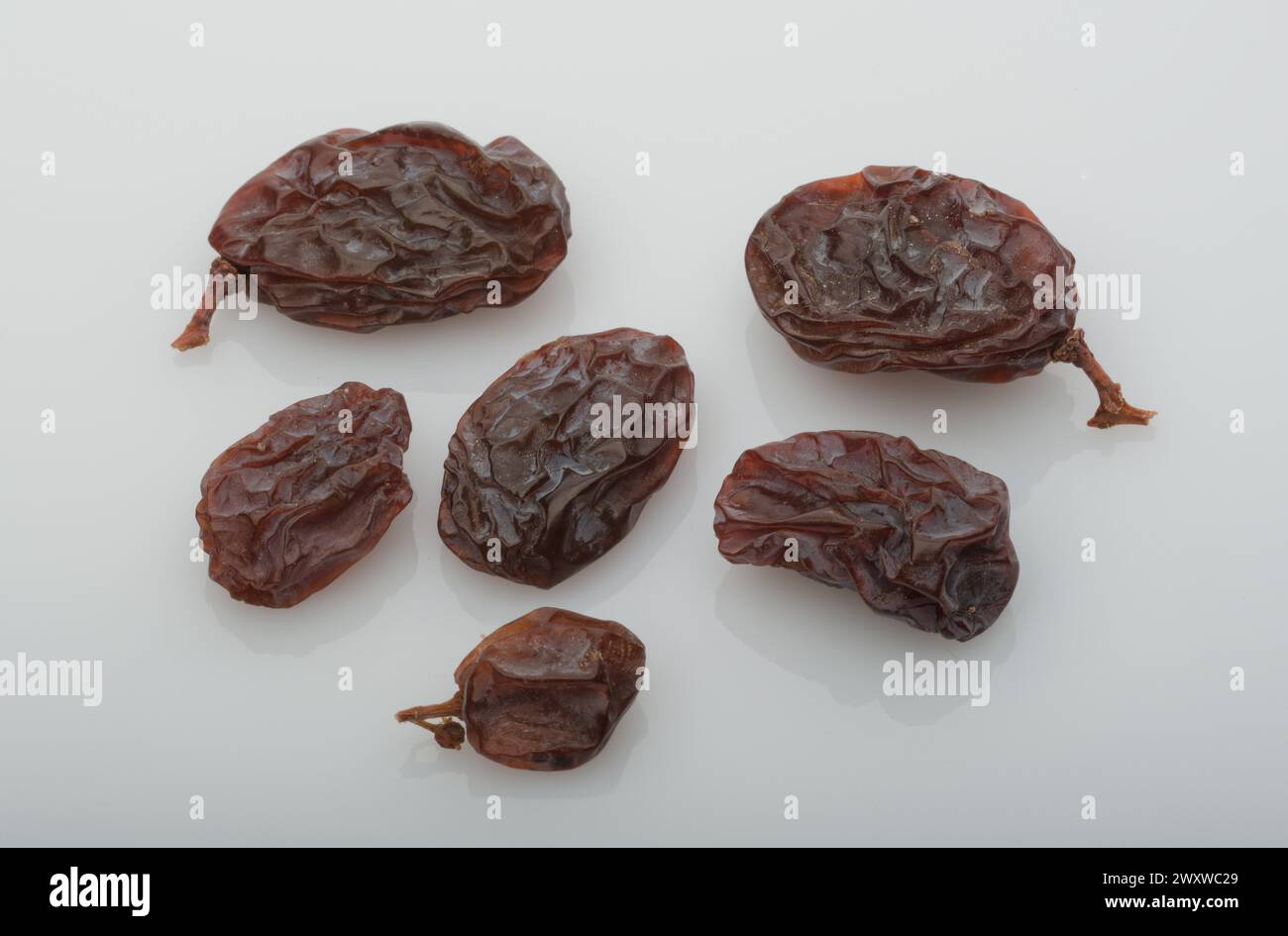 Raisins de muscat. Aussi connu sous le nom de raisins Moscatel. raisins secs. Fruits sucrés. Banque D'Images
